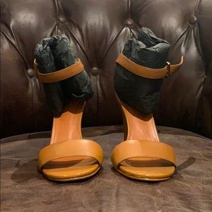 Mulberry brown wedges